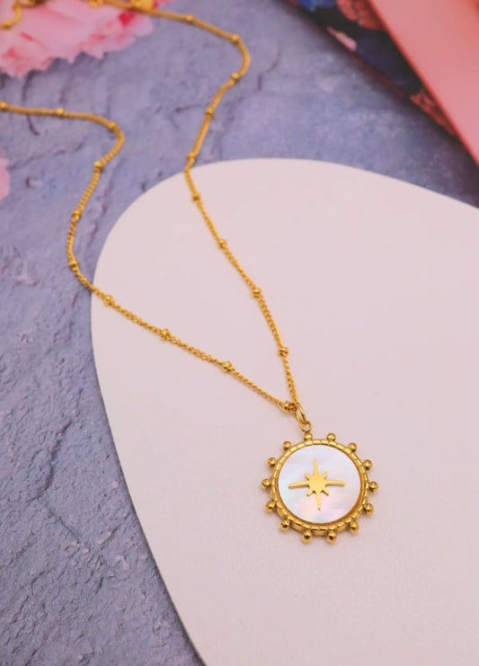 Collier pendentif Soleil