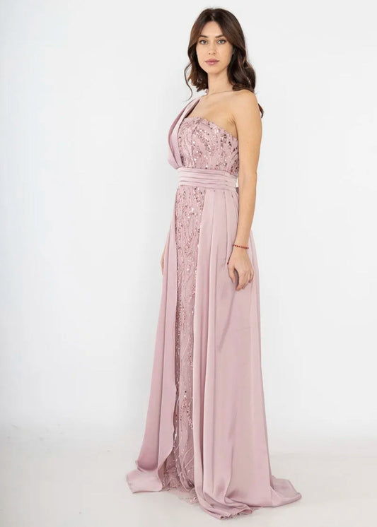 Modèle Béatrice rose, taille haute et traîne légère, silhouette impériale, à essayer au showroom près de Dijon.