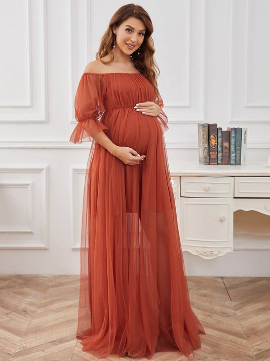 Modèle Mummy, pour future maman, coupe élégante et tombé fluide, tout en tulle couleur cuivre.