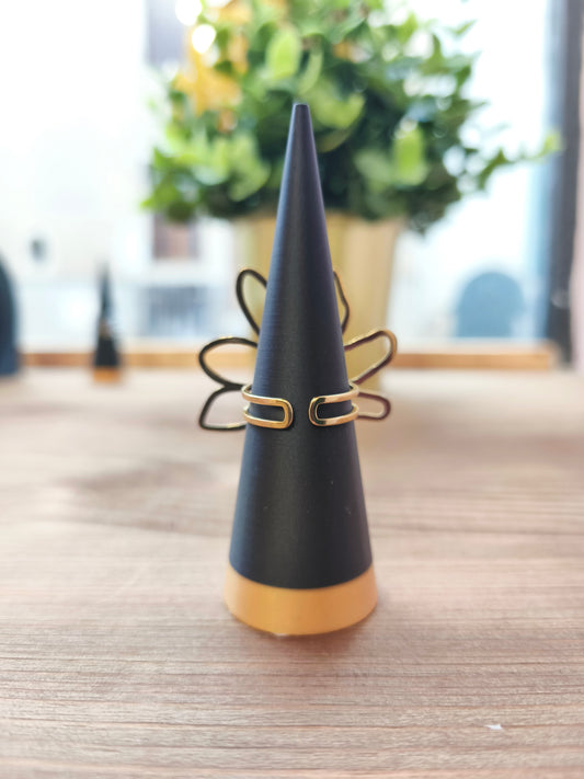 Bague grosse fleur pierre rouge